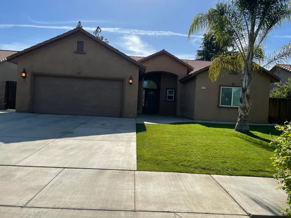 818 Claremont Ave, Sanger, CA 93657