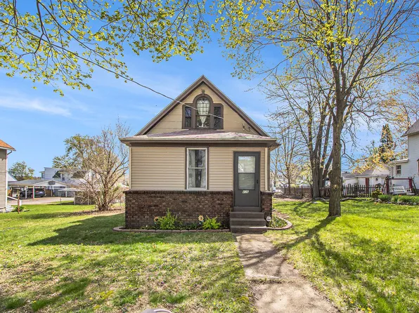 436 22nd St N, Springfield, MI 49037