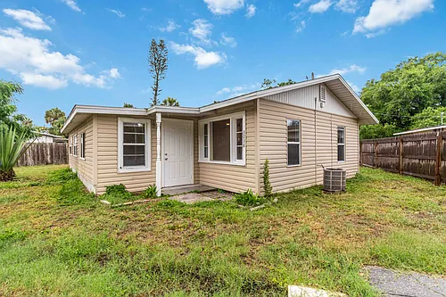 3036 48th Avenue Dr W Photo 1
