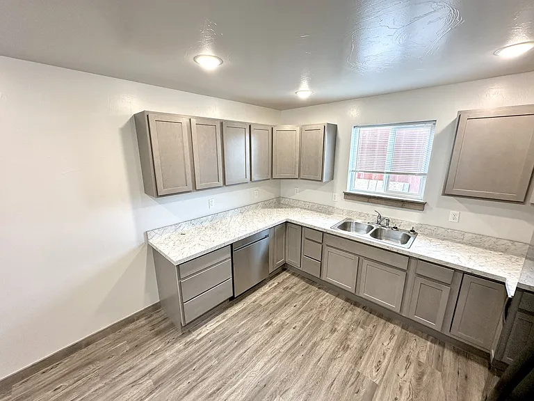 3189 Queen Anns St #2 — Photo 6