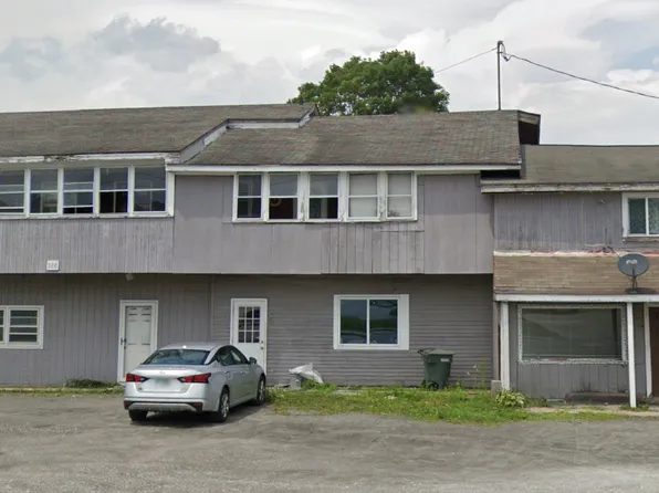 326 Main St APT 1, West Rutland, VT 05777
