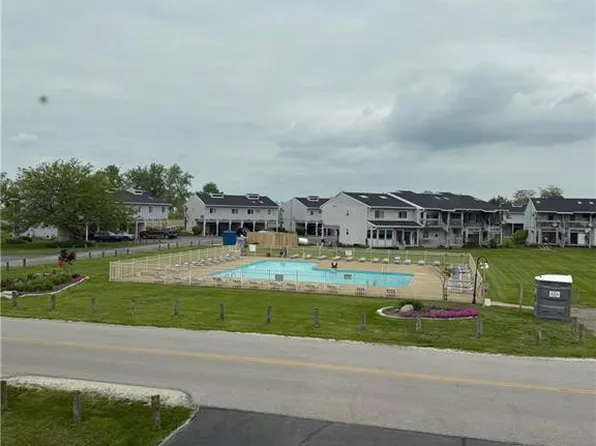 6420 N Harris Harbor Dr, Oak Harbor, OH 43449