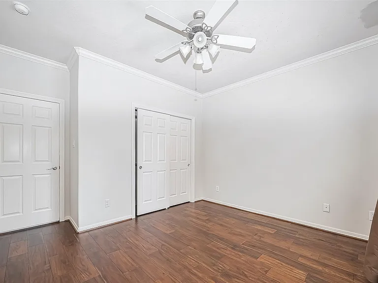 1522 Olive Park — Photo 21