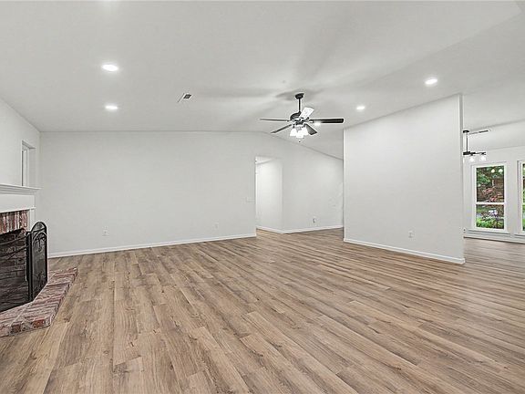 5th image of 146 San Jose Dr