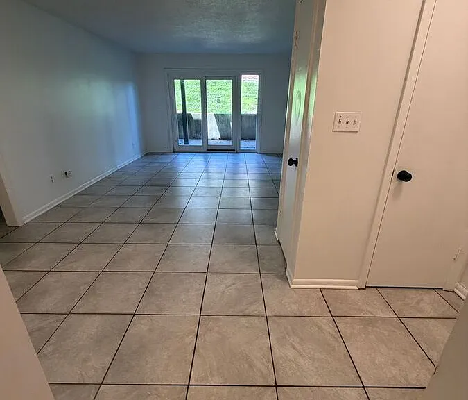 2101 Ottawa St #102B — Photo 12