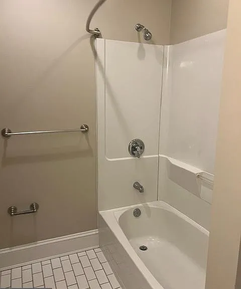 411 E Lafayette Ave — Photo 20