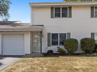 2516 Iris Ln UNIT 2516, Crest Hill, IL 60403