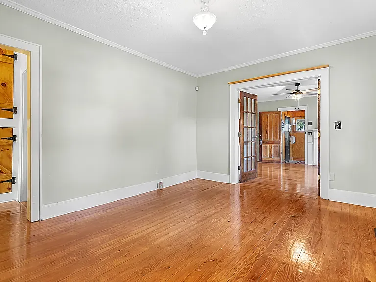 2347 Byrnes Dr — Photo 4