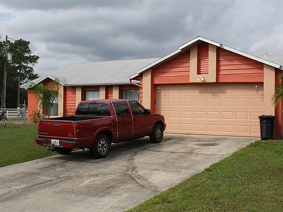 3rd image of 301 Cornwallis Ct