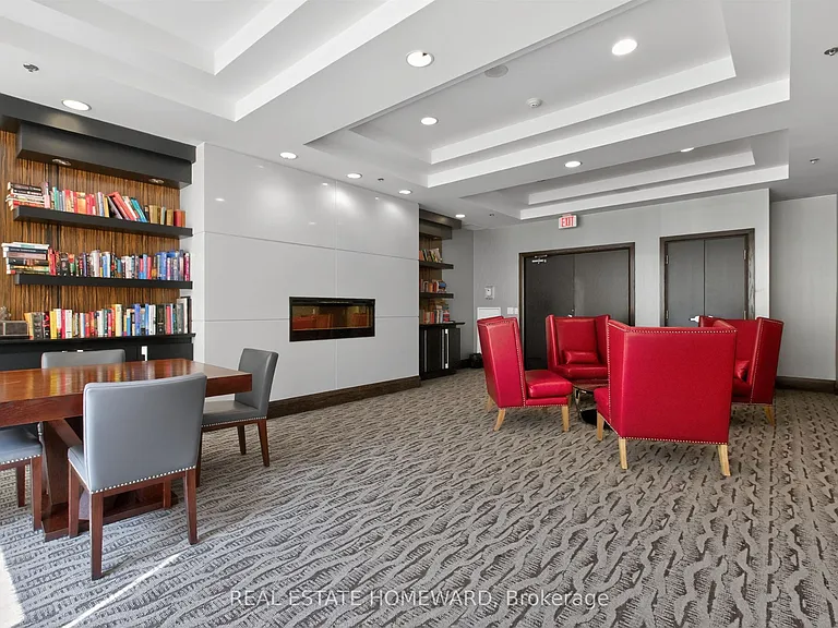 25 Lower Simcoe St #518 — Photo 34