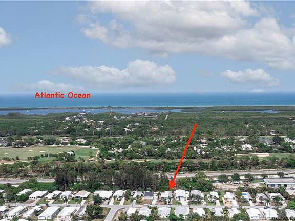3rd image of 8081 SE Skylark Ave