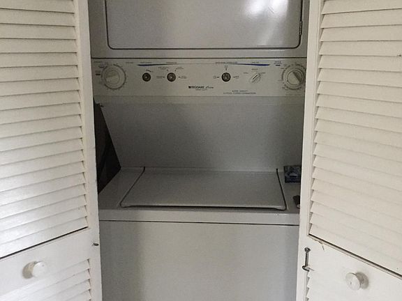 Washer & dryer