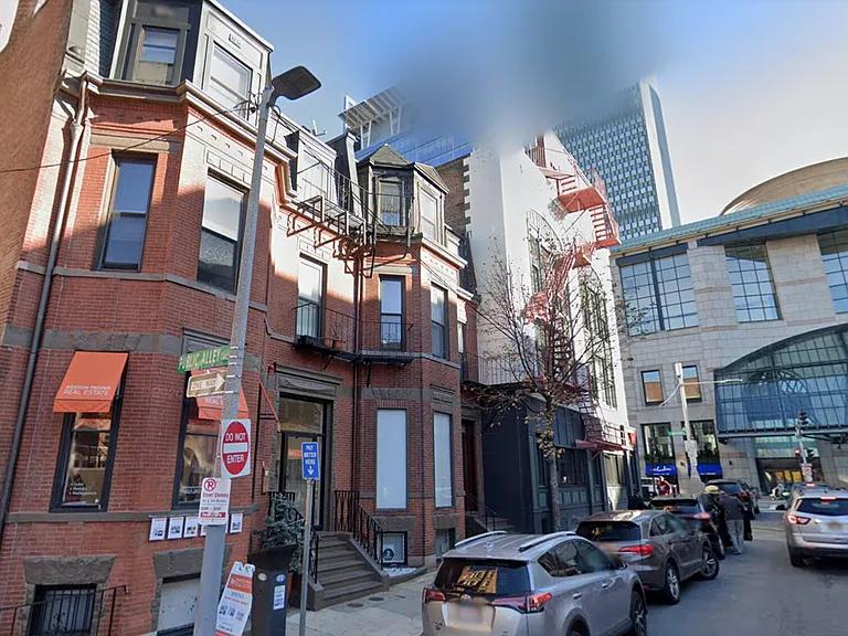 49 Gloucester St #6 — Photo 9