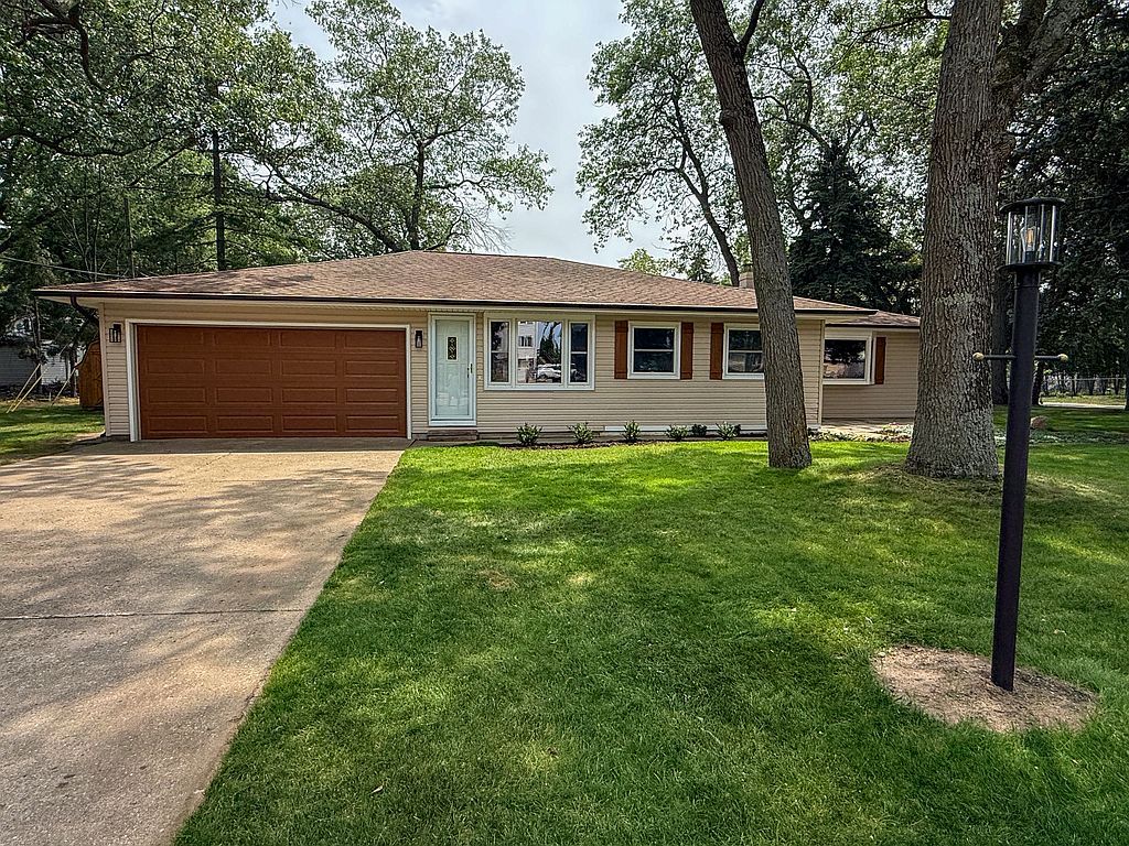 9107 Crescent Beach Rd - Property Image