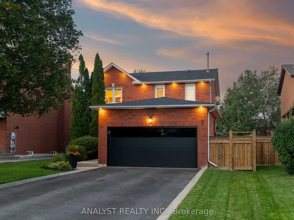 7 Compton Ct, Caledon, ON L7E 1L4