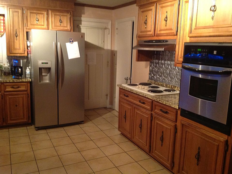2nd image of 2141 Kanealii Ave