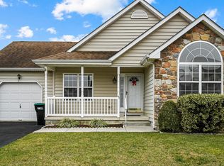43 Lawrence Ln, Smyrna, DE 19977