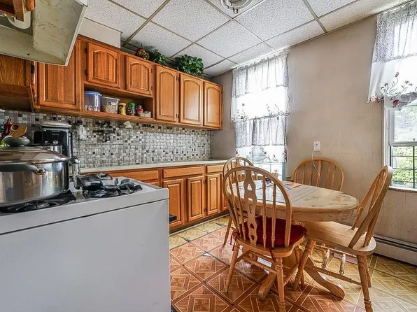 113 34th Street image 4 of 17