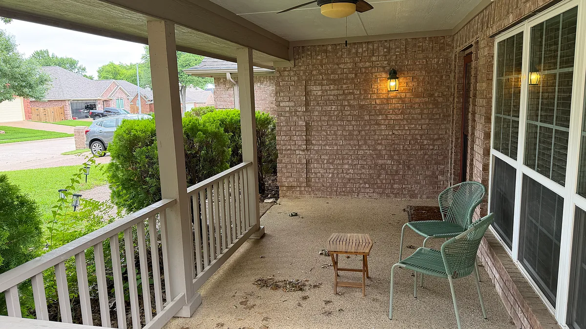 Building Photo - 529 Coventry Dr