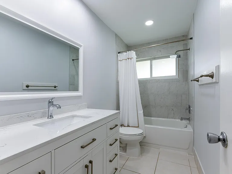 4695 Brandywine Dr — Photo 15
