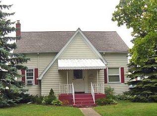 556 E Thompson St, North Tonawanda, NY 14120