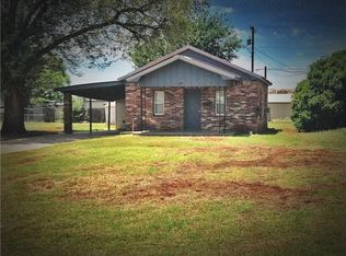 523 N Locust Ave, Elk City, OK 73644