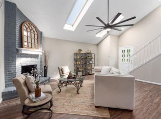 732 Hogan Dr, Conroe, TX 77302