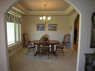 4th image of 5746 Haugan Dr