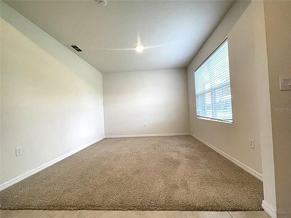 5th image of 975 SERCHIO STREET