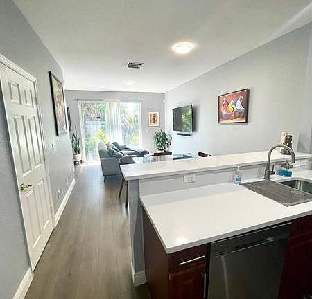 4th image of 1414 NW 34th Way
