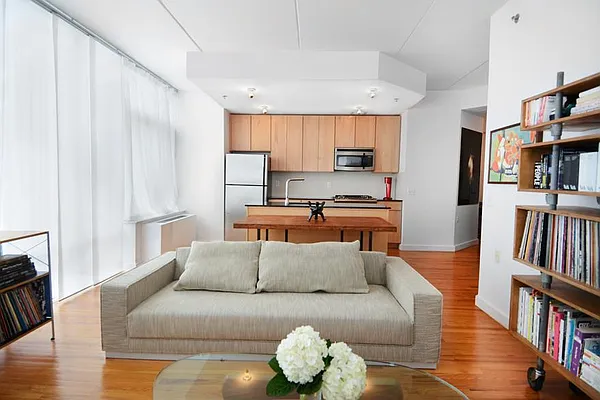 Sold by Brooklyn Bridge | media 1