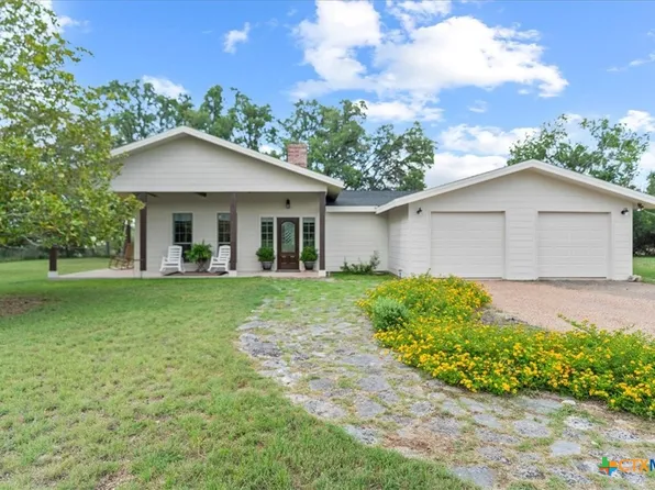 209 E Meadow Ln, Wimberley, TX 78676