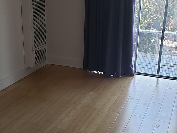 4th image of 1663 McAllister St #C