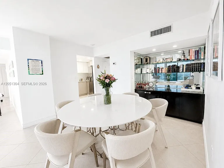 20505 E Country Club Dr #537 — Photo 4