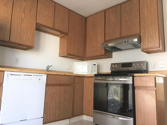 3rd image of 554 Bancroft Ave #203
