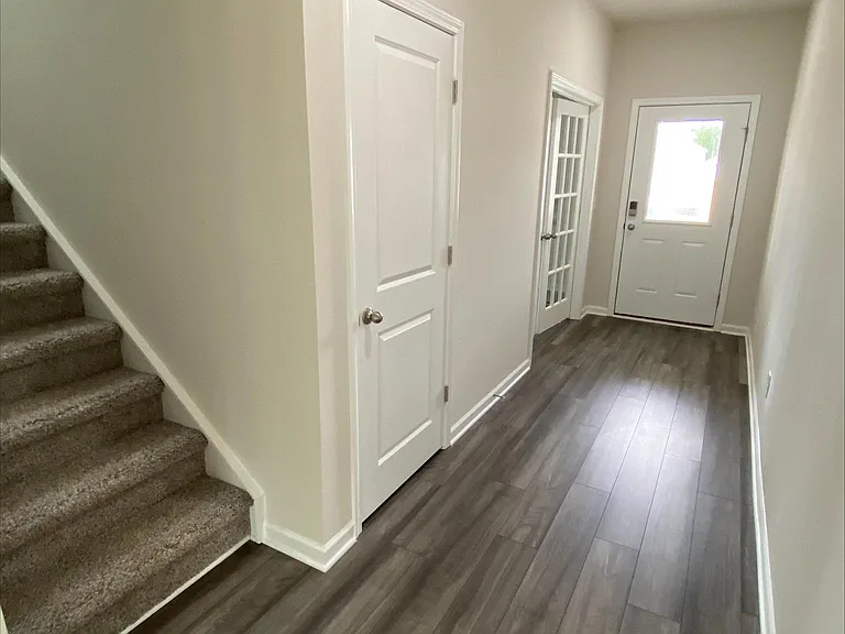 845 Avonmore Dr — Photo 5