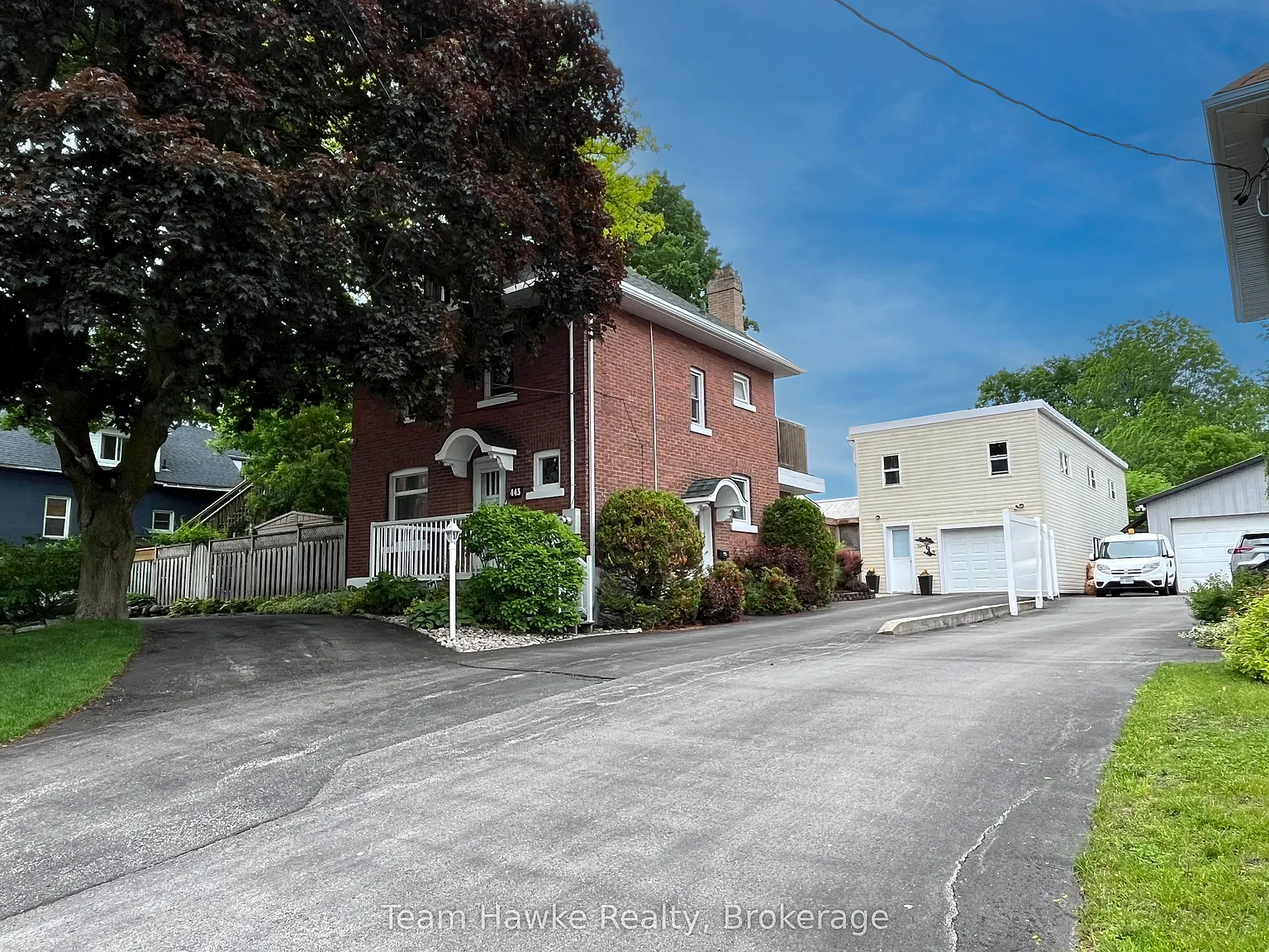 4 bed, $4,000 — Photo 2
