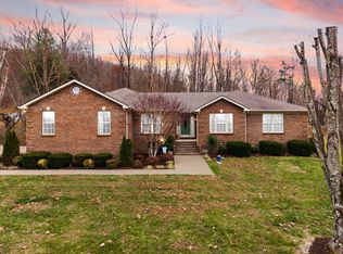 871 Woods Edge Dr, Somerset, KY 42503