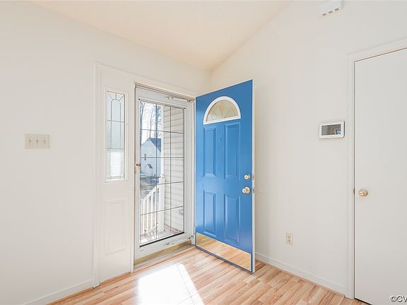 4th image of 6020 Zurich Dr
