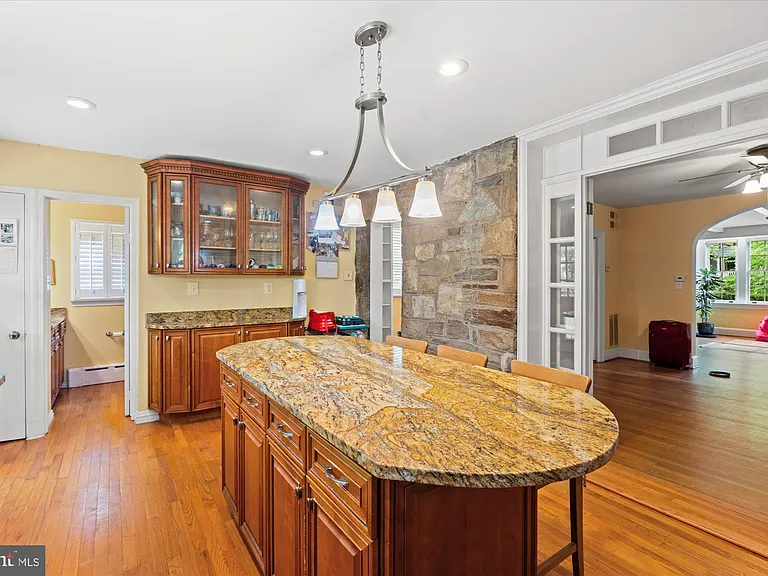 4613 Langdrum Ln — Photo 11