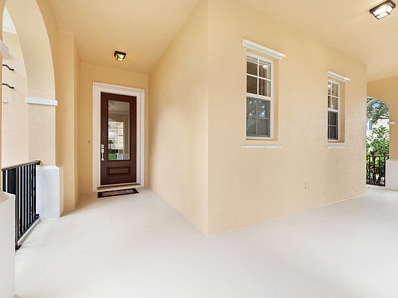 4th image of 3723 COMMUNITY Drive