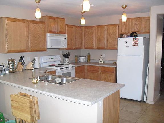 3rd image of 10013 N 115th Dr