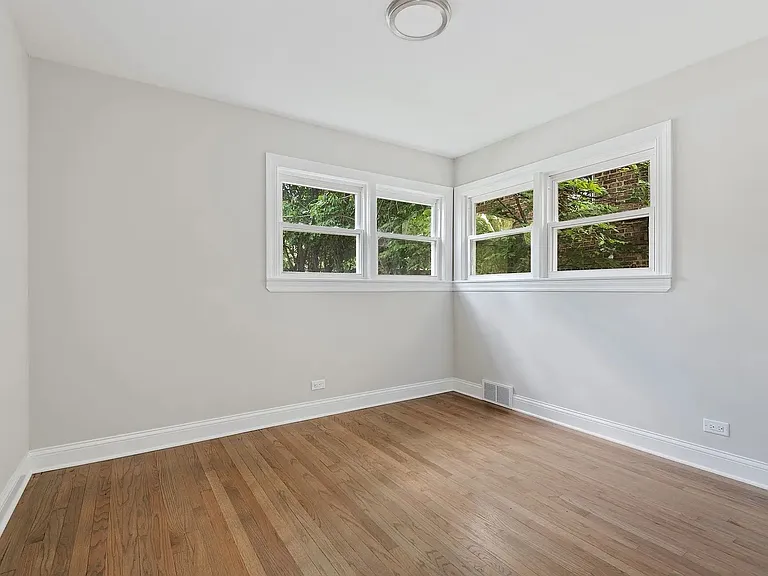 1619 Monroe St #1 — Photo 8