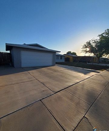 2nd image of 1780 Driftwood Dr