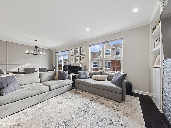 4th image of 10651 W 154th Pl