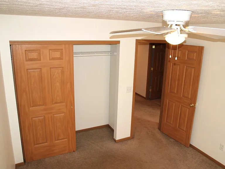101 Brookside Dr — Photo 18