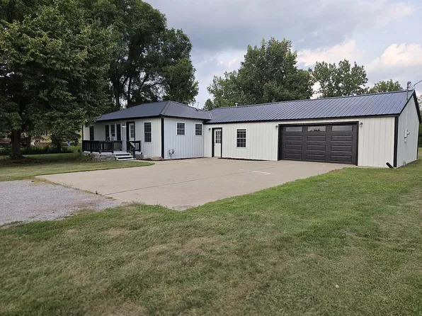 900 N Kaiser Tower Rd, Linwood, MI 48634