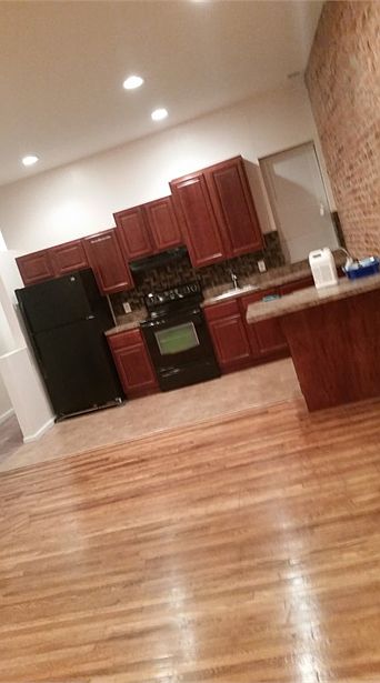 1st image of 6014 Catharine St Floor 2