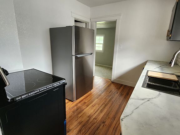 5th image of 3807 Bales Ave