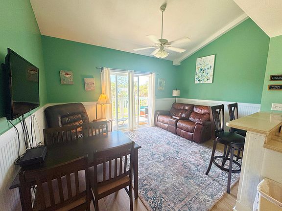 2nd image of 287 Driftwood Ln